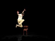 Denis Guénoun | Aux corps prochains (Sur une pensée de Spinoza) Chaillot - Thtre National de la Danse / Grand Foyer Affiche