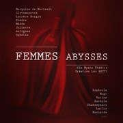 Femmes Abyssses Le Carr 30 Affiche