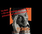 Terry dans J'adore quand il y a un malaise... Le Club du Carmlina Affiche