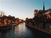 Visite guidée : Les secrets sombres de Paris | par Hanna Shemeliak Mtro Cit Affiche