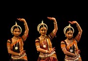 Trio Odissi | Sreyashi Dey, Ishika et Kritika Rajan Centre Mandapa Affiche
