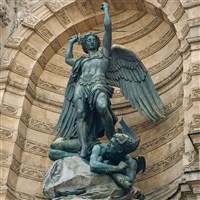 Vagabonder dans Paris intra muros, sans y perdre son latin !