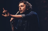 Alex Vizorek dans Deux 1/2