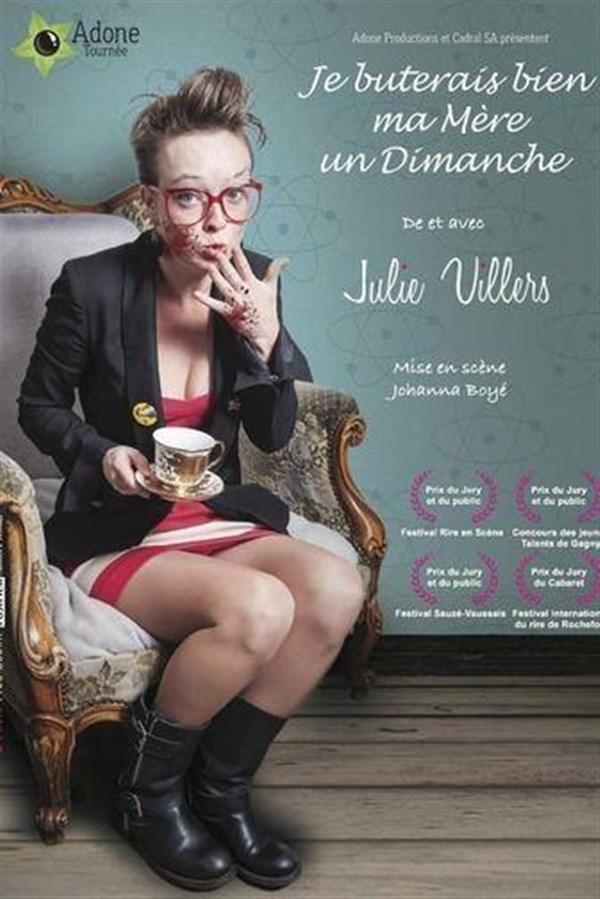 Julie Villers dans Je buterais bien ma mère un dimanche