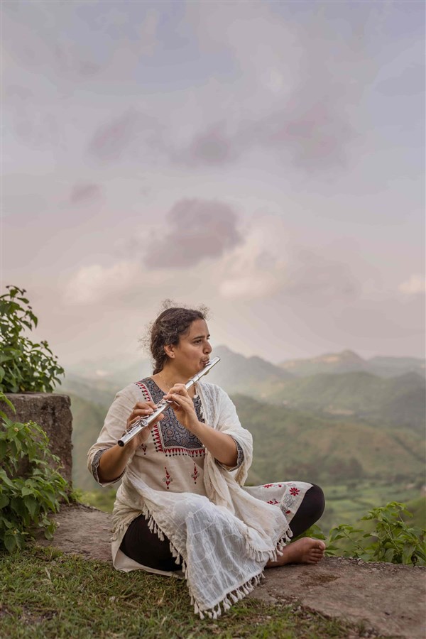 Naissam Jalal dans Landscapes of Eternity