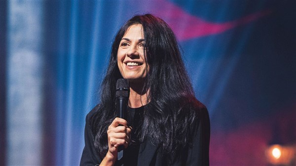 Elena Nagapetyan - Ça Valait le Coup - Tournée