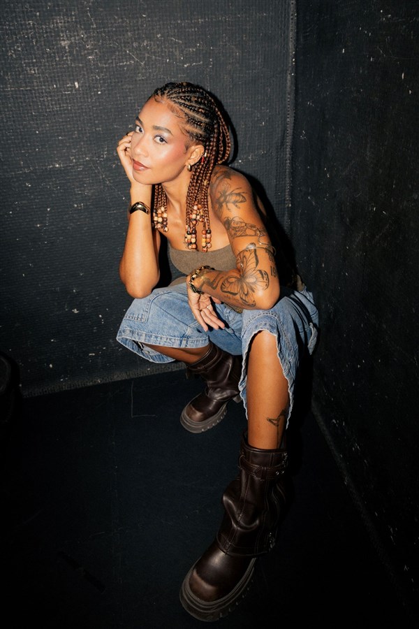 Shaïna Pronzola en live acoustique