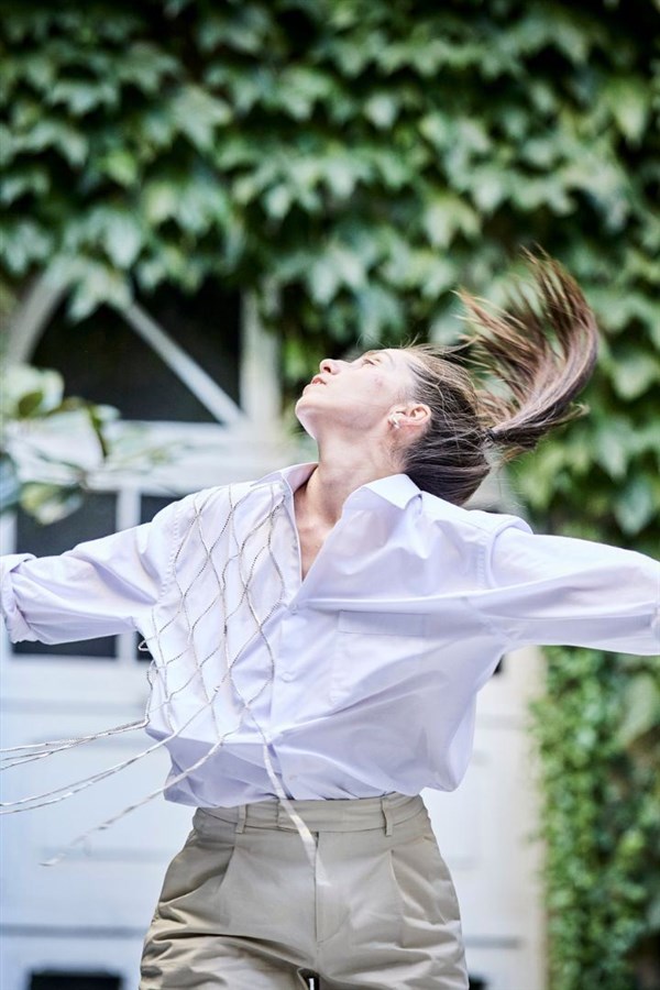 Olga Dukhovna : Un spectacle que la loi considérera comme mien