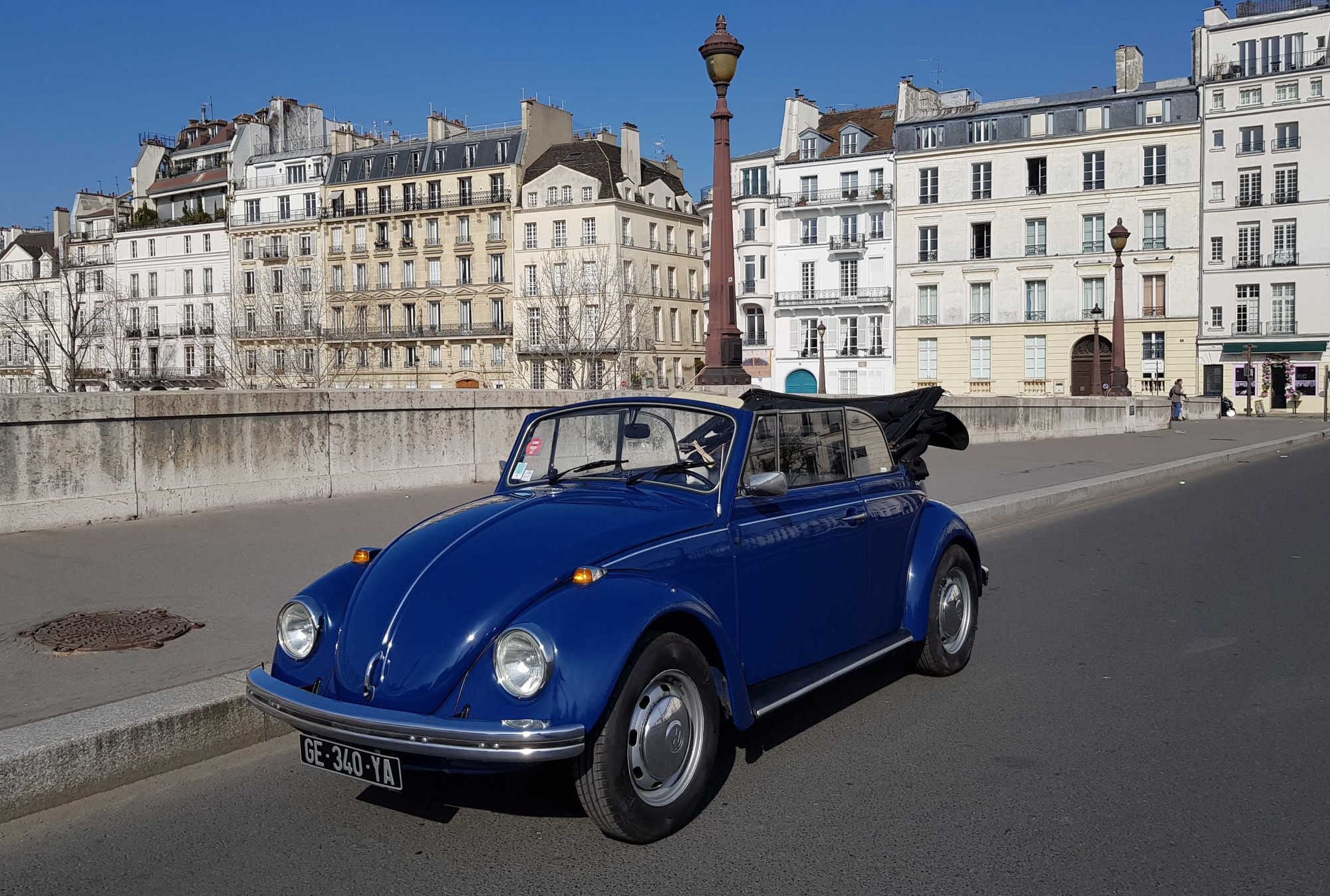 Visite guidée : Balade guidée dans Paris en Coccinelle décapotable
