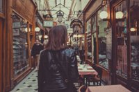 Jeu de piste en autonomie : Lisa dans les passages couverts des Grands Boulevards - Métro Grands Boulevards