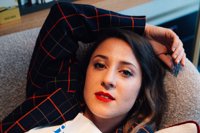 Blandine Lehout dans La Vie de ta Mère - Sud Est Théâtre