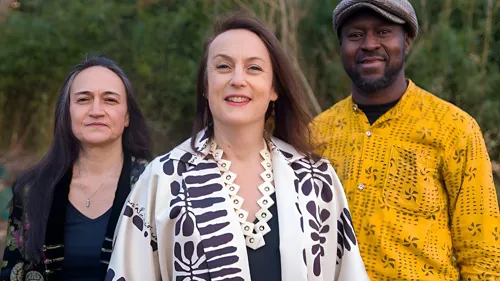 Affiche de Ninon Valder / Carine Bonnefoy / Abdoulaye Kouyate : Amour Amor, Music for Peace