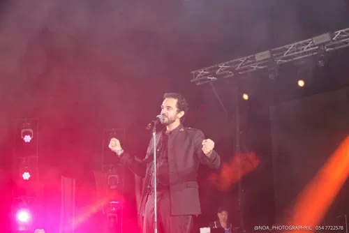 Au plus près d'Aznavour par Samuel K.