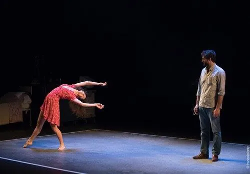 Photo 2 de Une histoire d'amour | d'Alexis Michalik | dernière le 7 janvier 2023