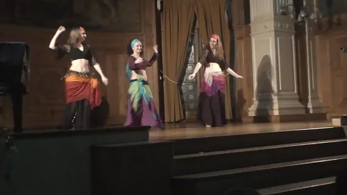Photo 2 de Et si on lâchait prise pour mieux se retrouver ? Détente et danse orientale