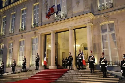 Affiche de Conférence & projection : L'Élysée, 3 siècles d'histoire | par Mireille Gardon
