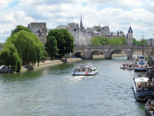 Photo 1 de Jeu de piste dans l'île de la Cité, autour de Notre-Dame