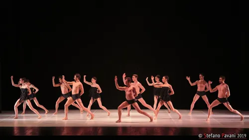 Photo 5 de La Vie en Rose... Boléro | par le Ballet de Milan