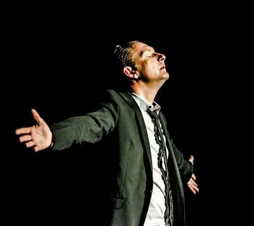 Photo 1 de Damien Laquet dans J'suis pas malade !
