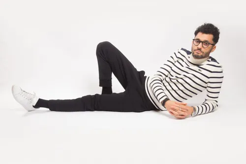 Photo 2 de Tony Saint Laurent dans Inclassable