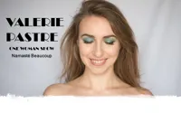 Valérie Pastre dans Namasté beaucoup - 