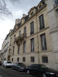 Visite guidée : L'hôtel de Lauzun et balade dans l'ïle Saint-Louis | par Loetitia Mathou - 