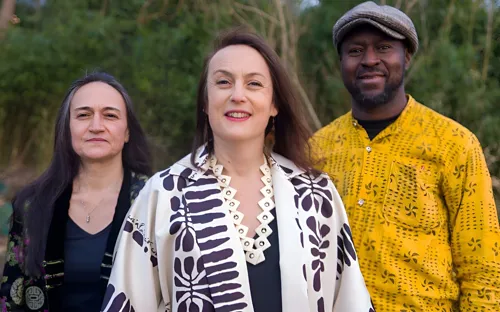 Affiche de Ninon Valder / Carine Bonnefoy / Abdoulaye Kouyaté : Amour Amor, Music for Peace