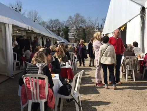 Photo 2 de Grand Marché d'Art Contemporain | 18ème édition