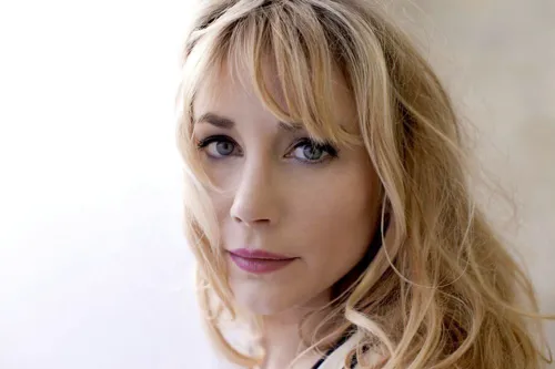 Affiche de Eve dans l'humanité | Avec Julie Depardieu