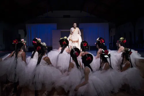 Assaad Bouab, Le Choeur, Électre des bas-fonds