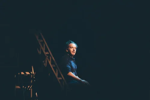 Photo 3 de Michaël Hirsch dans Y'a de la joie !
