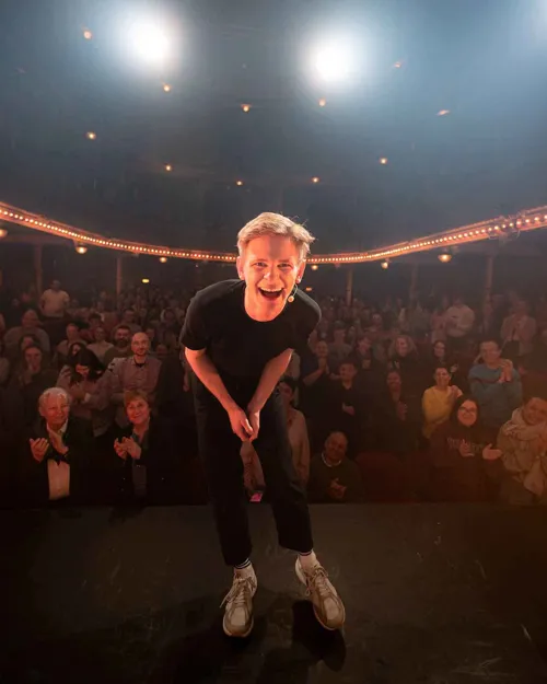 Photo 4 de Nicolas Lacroix dans Trop Gentil