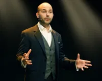 Viktor Vincent dans Emprise - 
