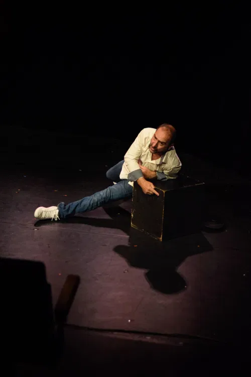 Photo 2 de Jean-Jérôme Esposito dans En Quarantaine