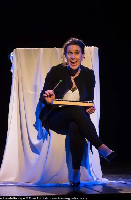 Photo 4 de Antonia de Rendinger dans Moi Jeu !
