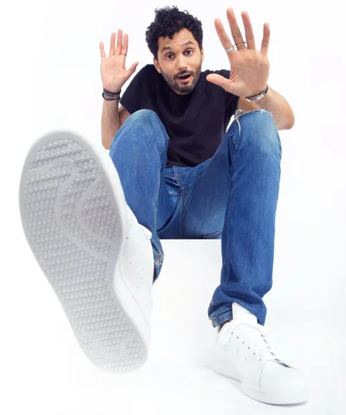 Photo 1 de Tony Saint Laurent dans Inclassable