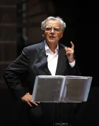 Bernard Pivot dans Souvenir d'un gratteur de têtes - 