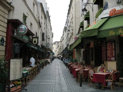Affiche de Visite guidée : Balade autour de la rue Mouffetard et des anciens collèges | Loetitia Mathou