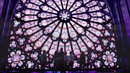 Photo 3 de Éternelle Notre-Dame : Une expédition immersive en réalité virtuelle à la Maison de l'Immersif