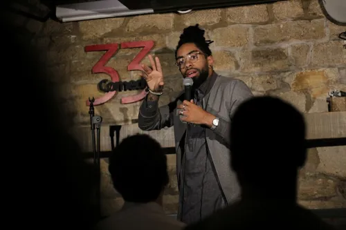 Photo 2 de 33 Comedy Club