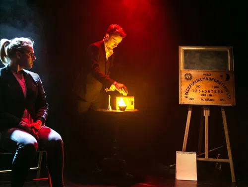 Photo 1 de Léo Brière dans Influence : Mentalisme et Hypnose