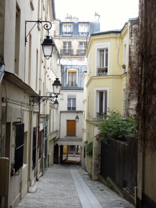 Photo 1 de Visite guidée : Promenade littéraire dans le 5è arrondissement – De la Mouff' à la Maub' | Par Danielle Malka