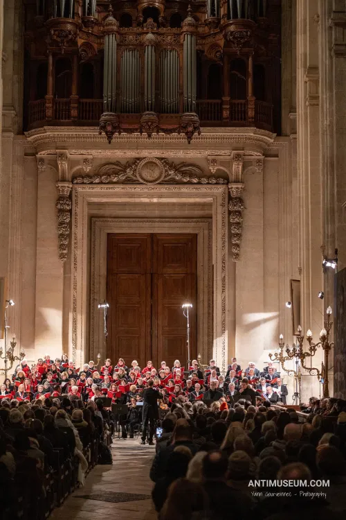 Affiche de Grand Concert de Chants Traditionnels de Noël