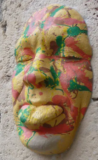 masque de Gregos à Montmartre
