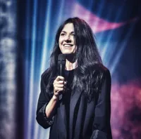 Elena Nagapetyan dans Ça valait le coup ! - 