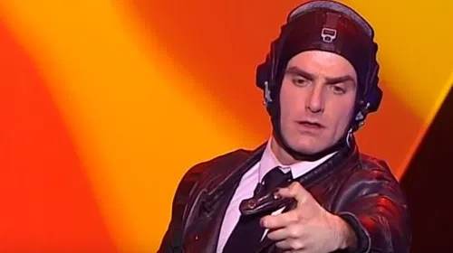 Photo 2 de Olivier dans Sir John is back !