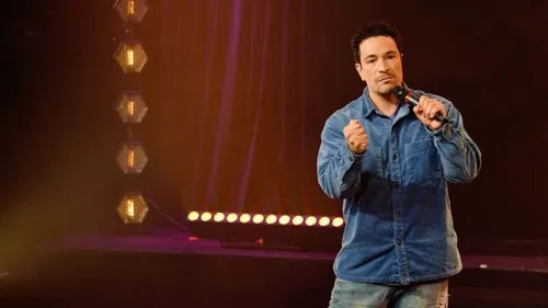 Photo 1 de Yacine Belhousse au One Two Three Comedy Club