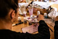 Goûter-Peinture : Custom ta trousse ! - 