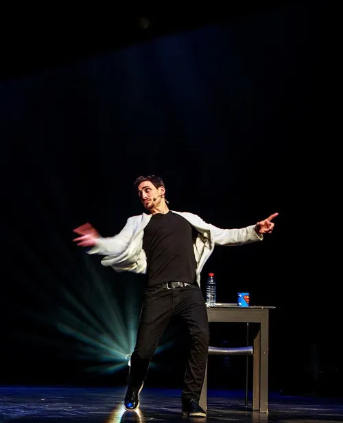 Photo 2 de Jo Brami dans La vie à l'envers
