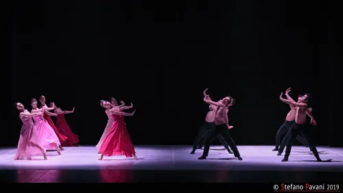 Photo 4 de La Vie en Rose... Boléro | par le Ballet de Milan